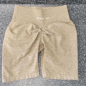 NVGTN scrunch shorts